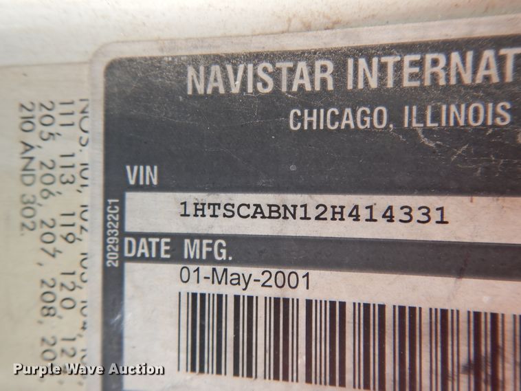 image for item DJ6725 2002 International 4700  flatbed truck