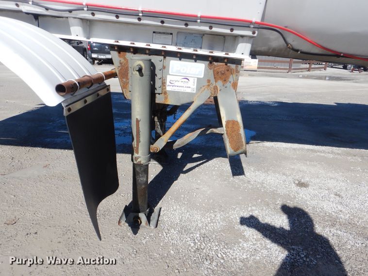 image for item DJ8520 1993 Polar Tank Trailers Inc tank trailer