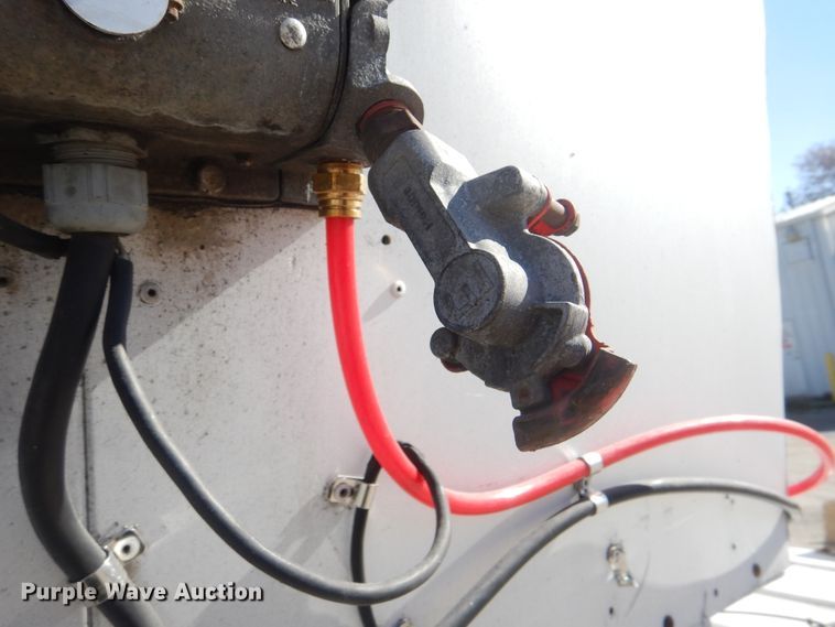 image for item DJ8520 1993 Polar Tank Trailers Inc tank trailer