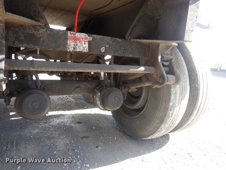 image for item DJ8520 1993 Polar Tank Trailers Inc tank trailer