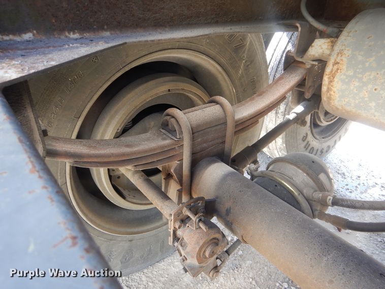 image for item DJ8520 1993 Polar Tank Trailers Inc tank trailer