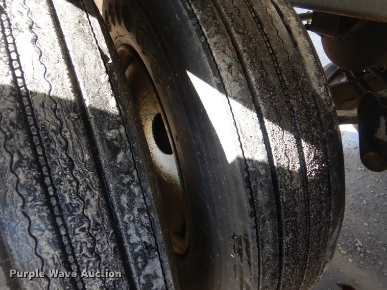 image for item DJ8520 1993 Polar Tank Trailers Inc tank trailer