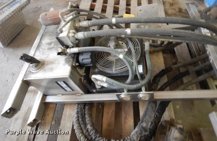 image for item DY9582 (5) AKG Cool Line HC26-23851 wet kits