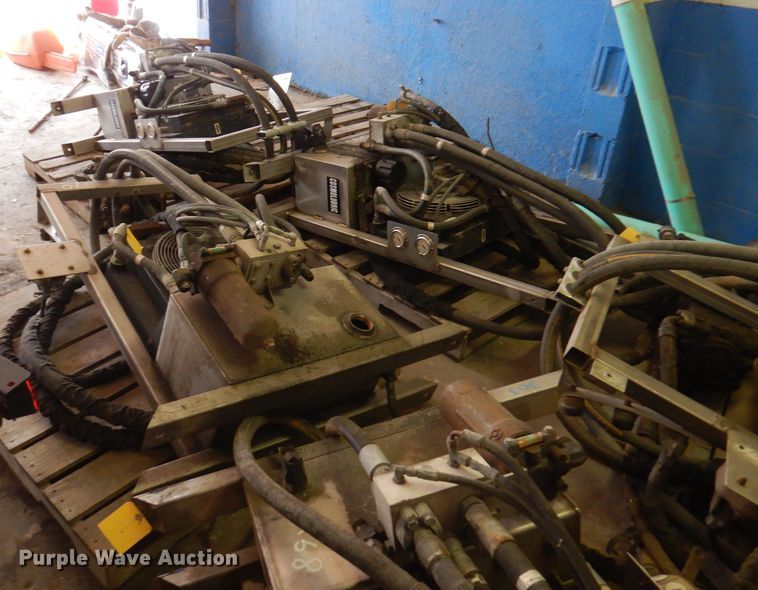 image for item DY9582 (5) AKG Cool Line HC26-23851 wet kits