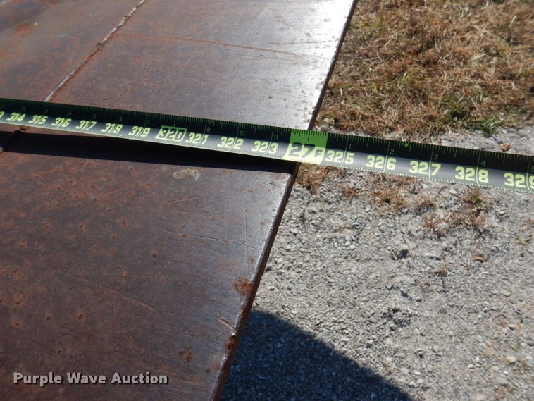 image for item DY9587 1996 Ford FT900  rollback truck