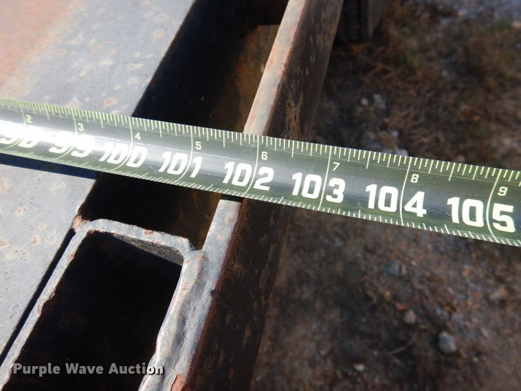 image for item DY9587 1996 Ford FT900  rollback truck