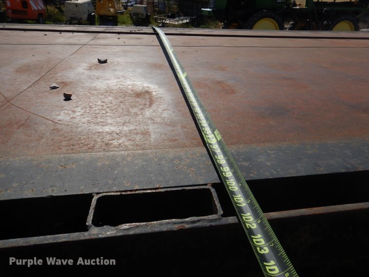 image for item DY9587 1996 Ford FT900  rollback truck