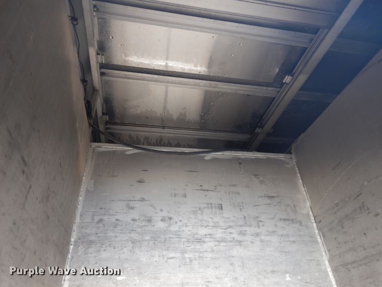 image for item EY9048 2012 Hackney beverage trailer