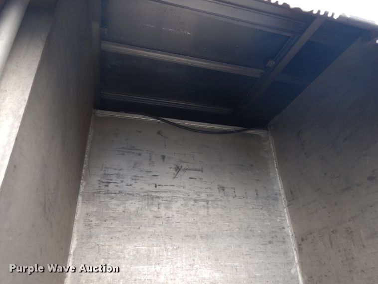 image for item EY9048 2012 Hackney beverage trailer