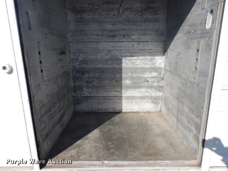 image for item EY9049 1996 Hackney beverage trailer