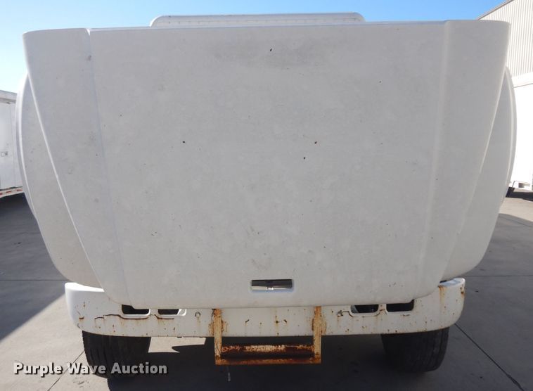 image for item EY9050 1997 International 4900  refrigerated truck