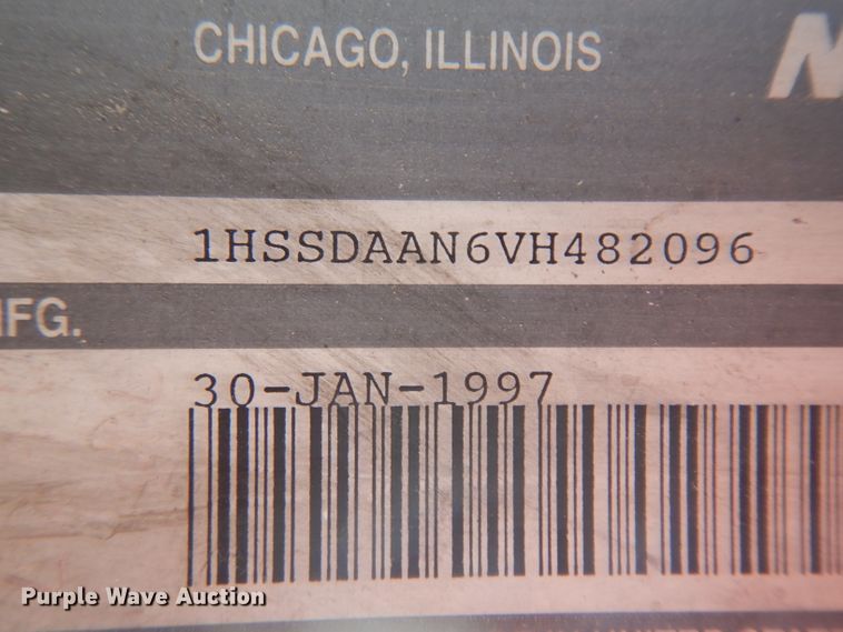 image for item EY9050 1997 International 4900  refrigerated truck