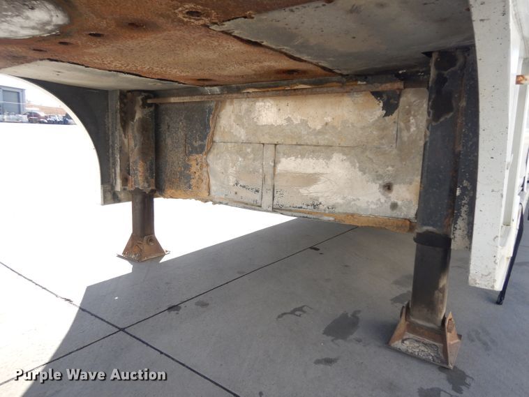 image for item EY9051 1999 Hackney beverage trailer