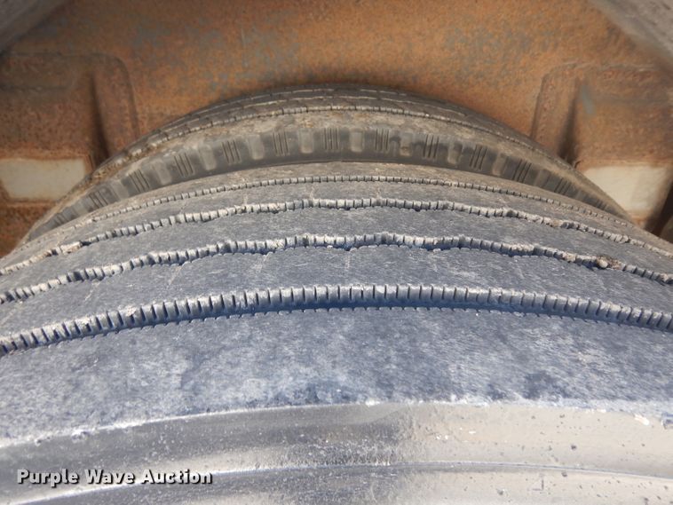 image for item EY9051 1999 Hackney beverage trailer