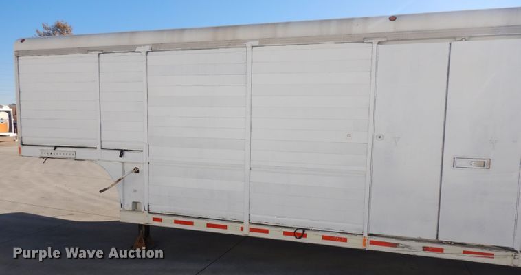 image for item EY9052 1995 Hackney beverage trailer