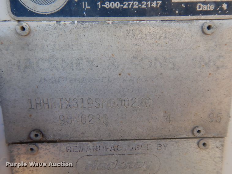 image for item EY9052 1995 Hackney beverage trailer