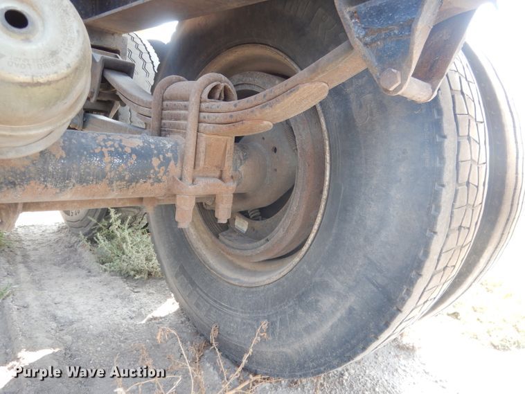 image for item FA9430 2003 Side Dump Industries side dump trailer