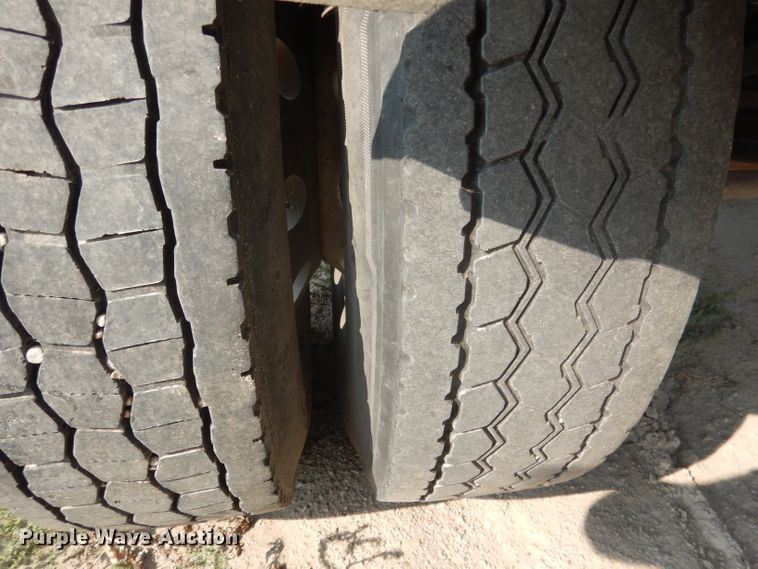 image for item FA9430 2003 Side Dump Industries side dump trailer