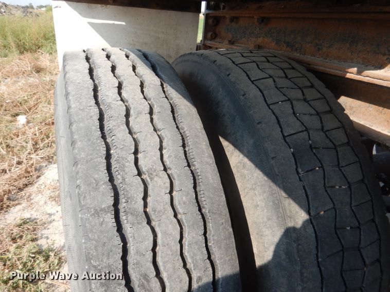 image for item FA9430 2003 Side Dump Industries side dump trailer