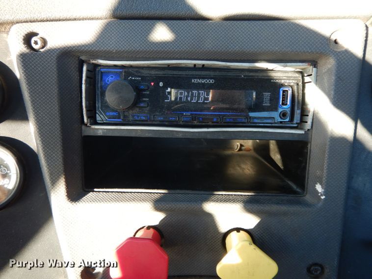 image for item FG9693 2009 Freightliner Cascadia  semi truck