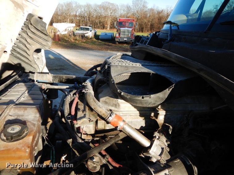 image for item FG9693 2009 Freightliner Cascadia  semi truck