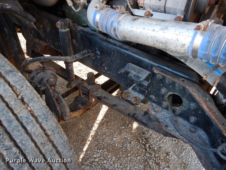 image for item FG9693 2009 Freightliner Cascadia  semi truck