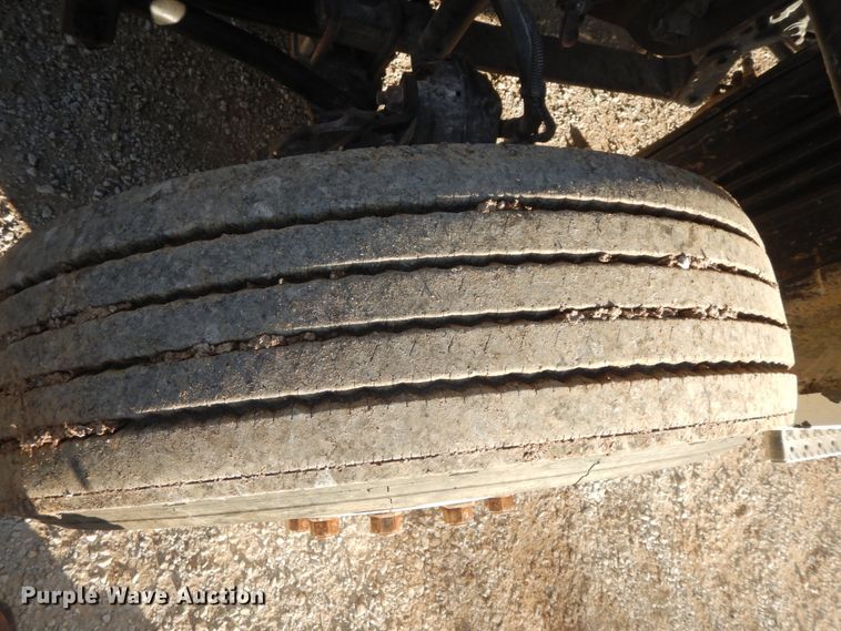 image for item FG9693 2009 Freightliner Cascadia  semi truck