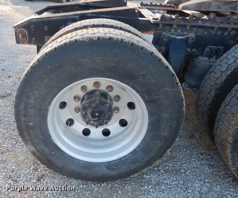 image for item FG9693 2009 Freightliner Cascadia  semi truck