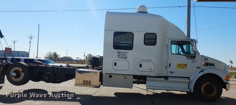 image for item FW9886 2007 Sterling Acterra  truck cab and chassis
