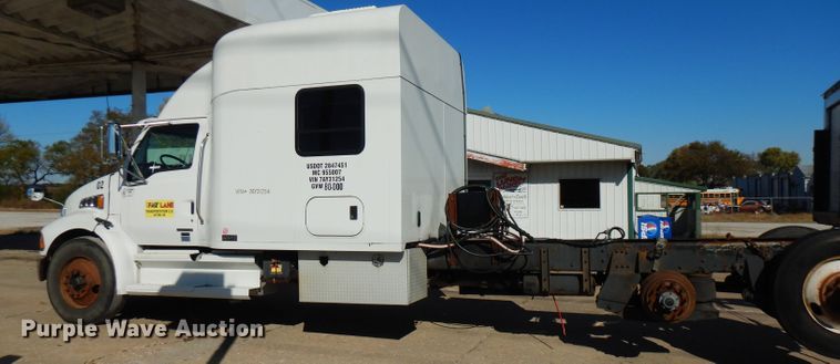 image for item FW9886 2007 Sterling Acterra  truck cab and chassis
