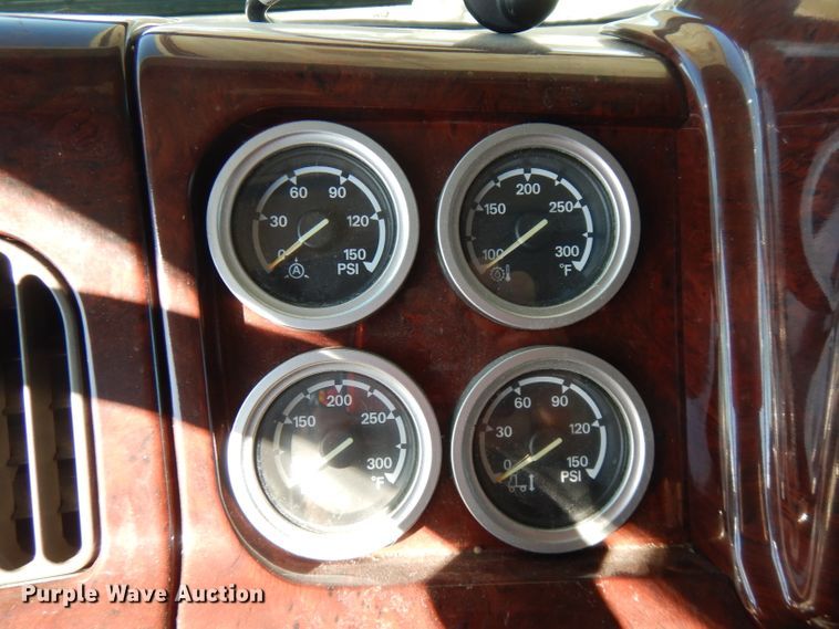 image for item FW9886 2007 Sterling Acterra  truck cab and chassis