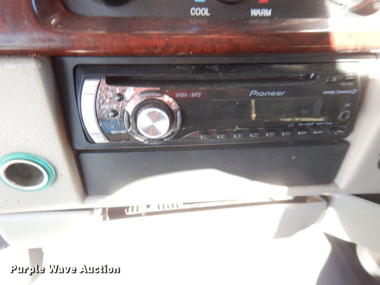 image for item FW9886 2007 Sterling Acterra  truck cab and chassis