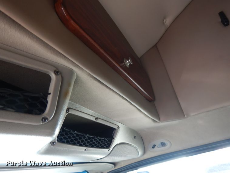 image for item FW9886 2007 Sterling Acterra  truck cab and chassis