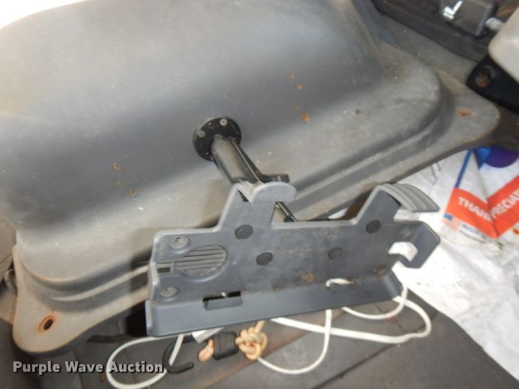 image for item FW9886 2007 Sterling Acterra  truck cab and chassis