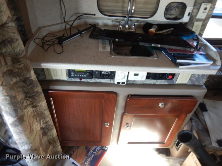 image for item FW9886 2007 Sterling Acterra  truck cab and chassis