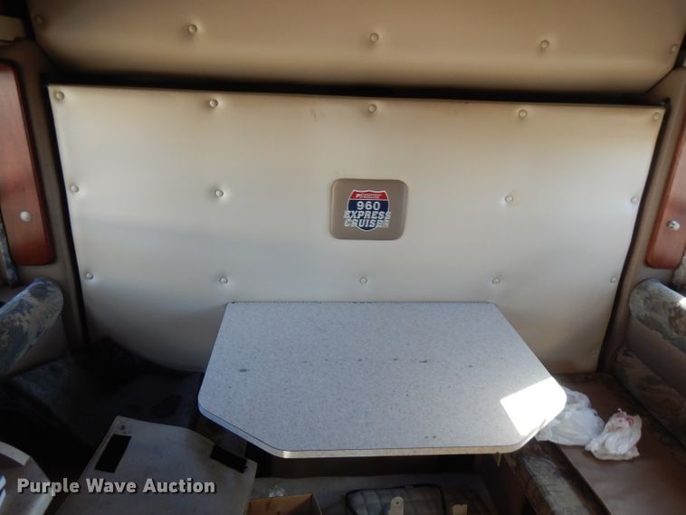 image for item FW9886 2007 Sterling Acterra  truck cab and chassis