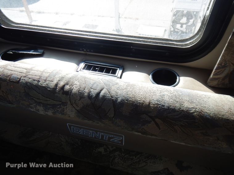 image for item FW9886 2007 Sterling Acterra  truck cab and chassis