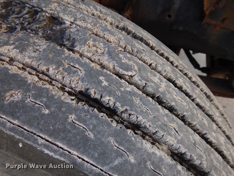 image for item FW9886 2007 Sterling Acterra  truck cab and chassis