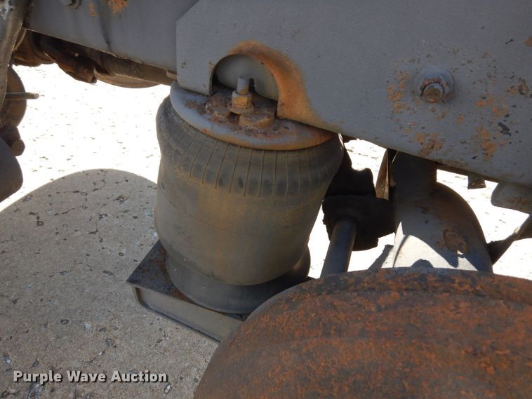 image for item FW9886 2007 Sterling Acterra  truck cab and chassis