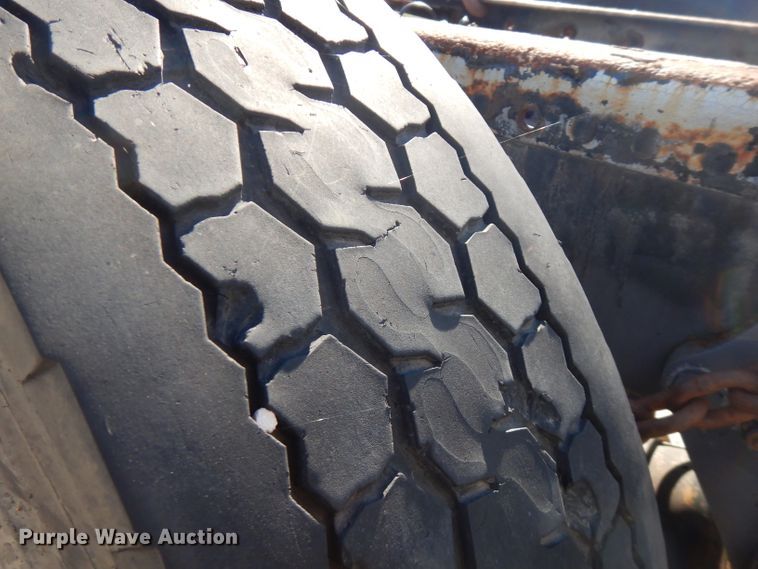 image for item FW9886 2007 Sterling Acterra  truck cab and chassis