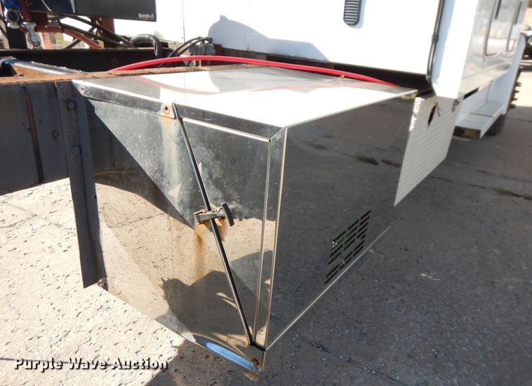 image for item FW9886 2007 Sterling Acterra  truck cab and chassis