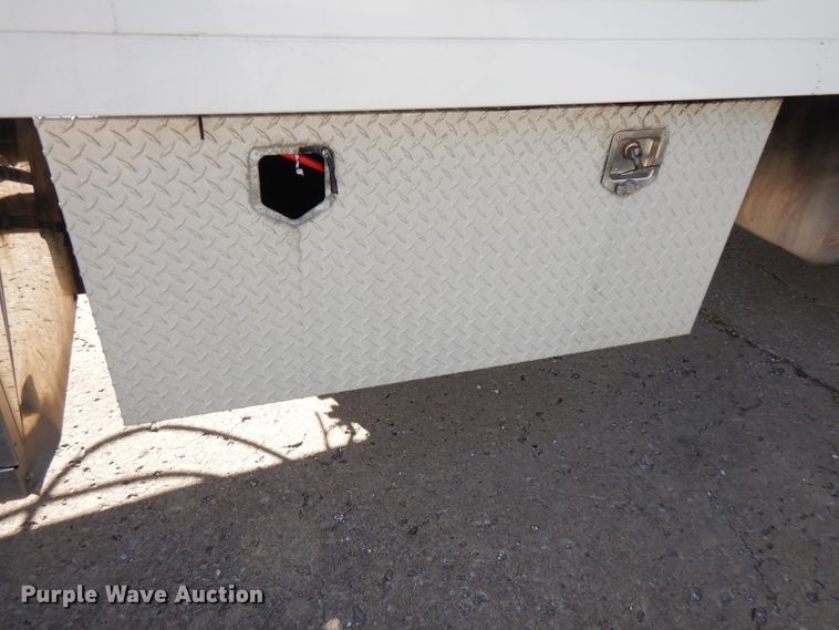 image for item FW9886 2007 Sterling Acterra  truck cab and chassis