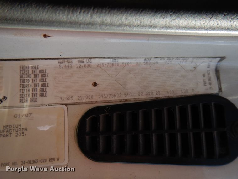 image for item FW9886 2007 Sterling Acterra  truck cab and chassis