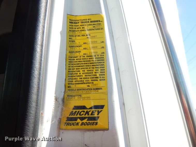 image for item FW9886 2007 Sterling Acterra  truck cab and chassis