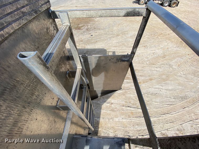 image for item HA9720 2012 Travis 201348FT walking floor trailer