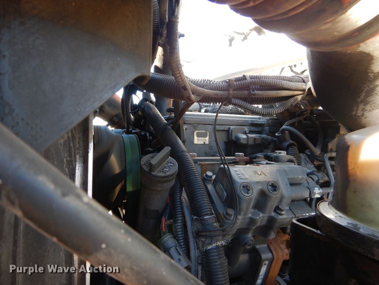 image for item HC9138 2009 Peterbilt 335  bucket truck