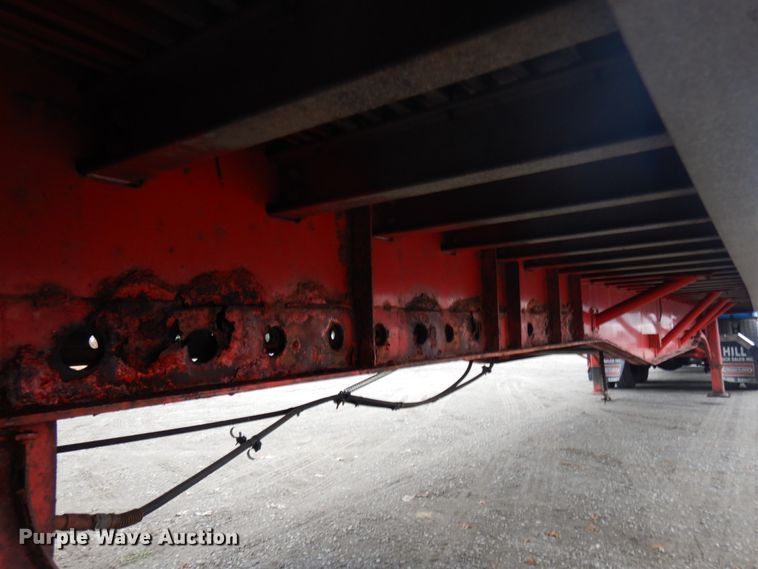 image for item HD9103 1995 Wilson CF-900 flatbed trailer