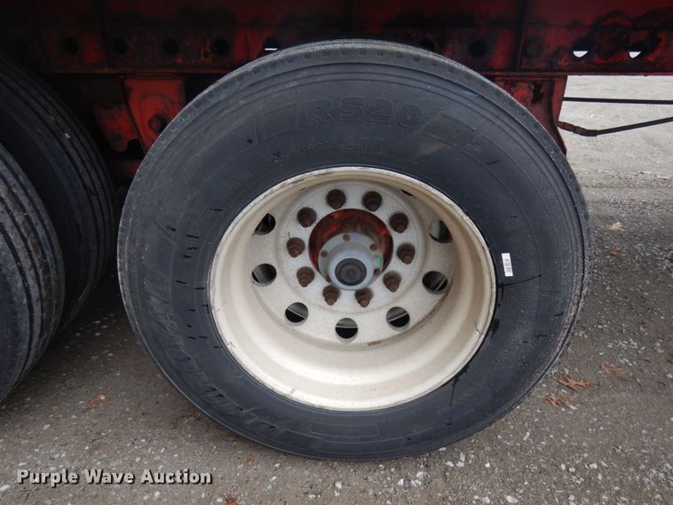 image for item HD9103 1995 Wilson CF-900 flatbed trailer