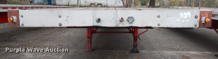 image for item HD9104 1995 Wilson CF-900 flatbed trailer