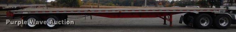 image for item HD9104 1995 Wilson CF-900 flatbed trailer